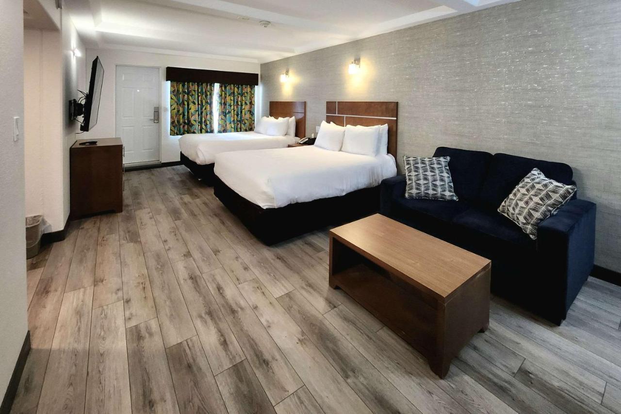 Quality Inn & Suites Clearwater Eksteriør billede